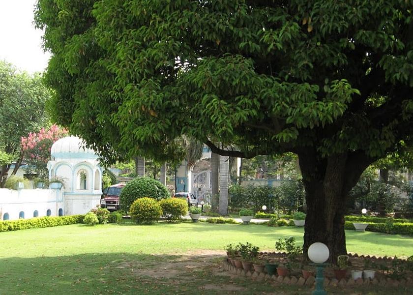 Himachal Pradesh Nalagarh Garden